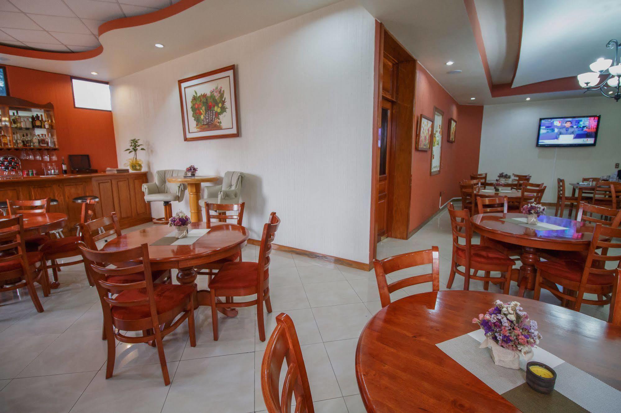 Hotel Anna Inn Olintepeque Zewnętrze zdjęcie