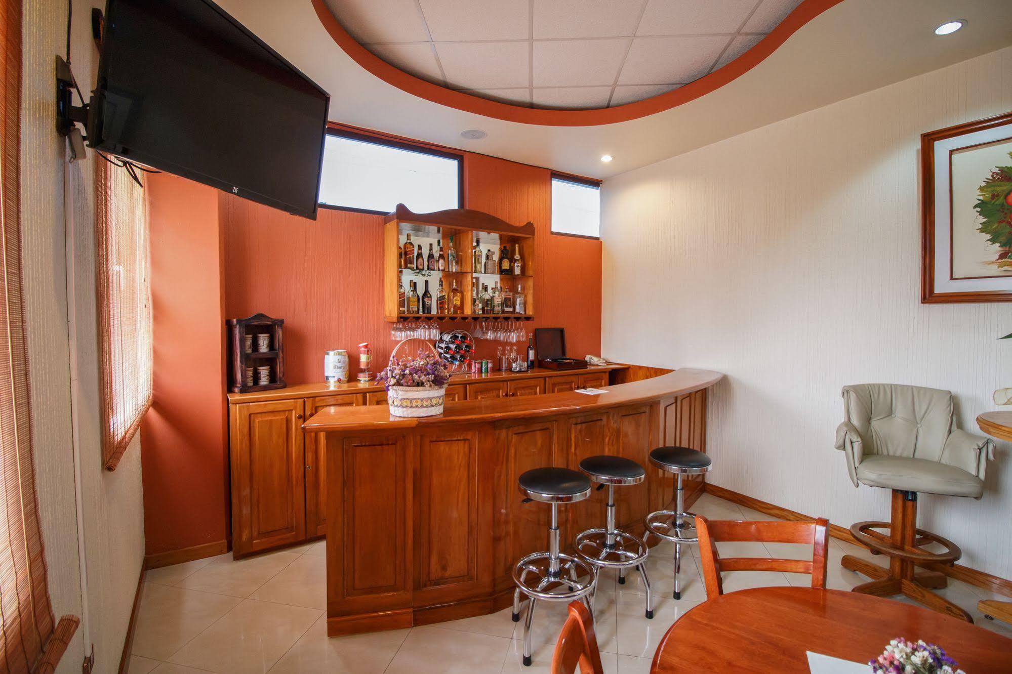 Hotel Anna Inn Olintepeque Zewnętrze zdjęcie
