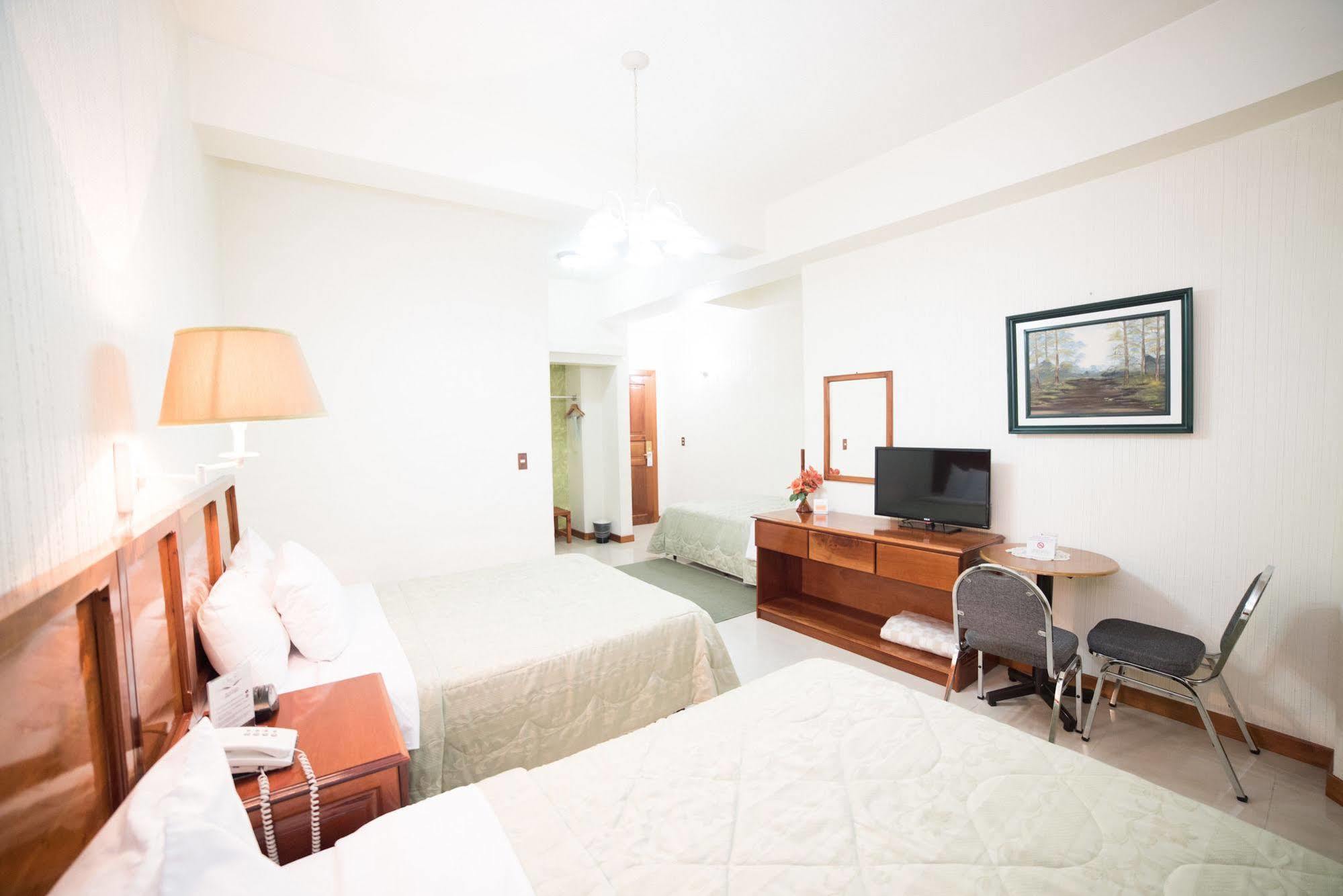Hotel Anna Inn Olintepeque Zewnętrze zdjęcie