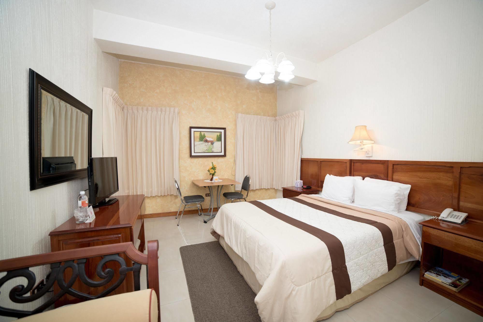 Hotel Anna Inn Olintepeque Zewnętrze zdjęcie