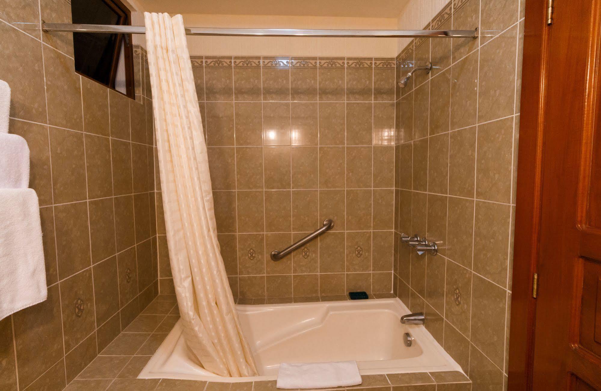 Hotel Anna Inn Olintepeque Zewnętrze zdjęcie